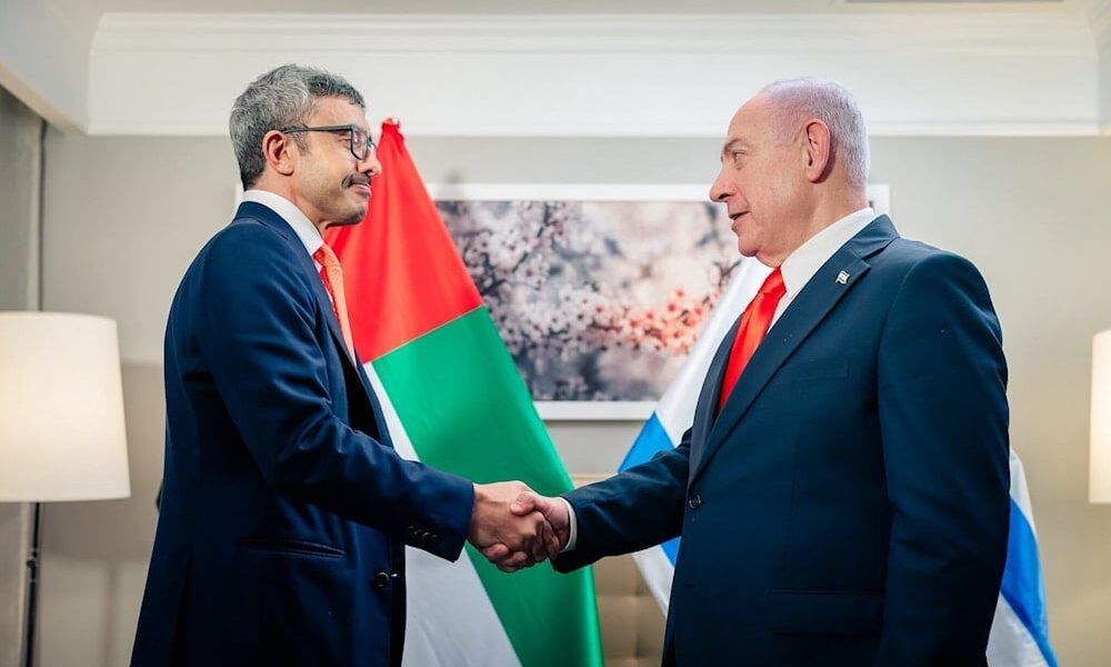 Menteri Luar Negeri UEA bertemu Netanyahu di New York, kontras dengan aksi walkout PBB. September 27, 2025 – (X/@OFMUEA)